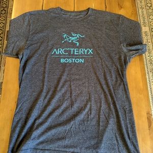 Men's Arc'teryx t-shirt large